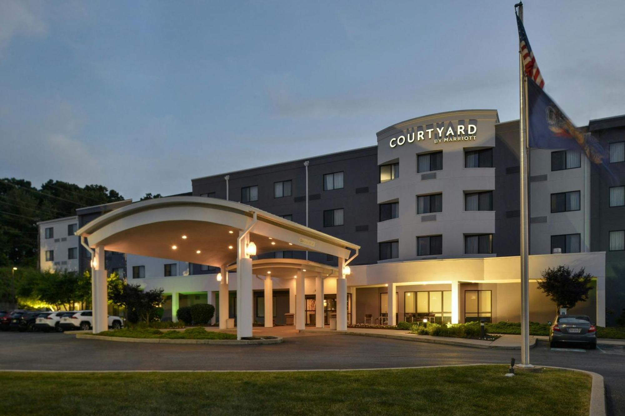 Courtyard By Marriott Harrisburg Hershey Exterior photo